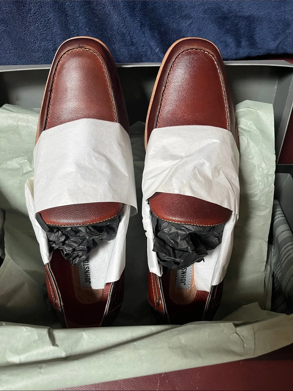 Johnston & Murphy Chestnut Brown Leather Penny Loafers